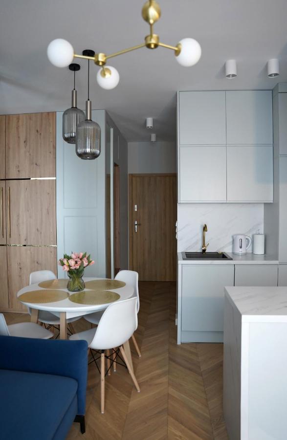 Apartamenty Metro Targowek 27 Warszawa Eksteriør billede