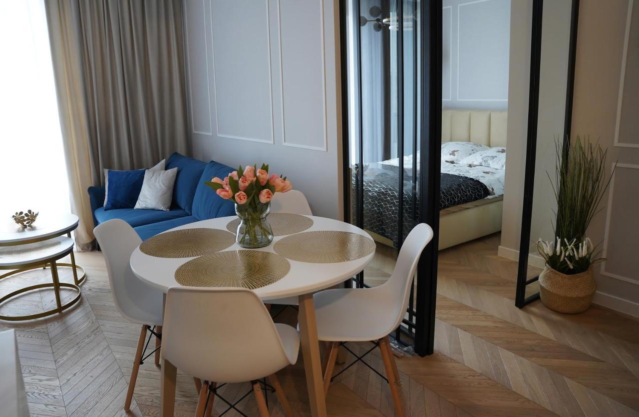 Apartamenty Metro Targowek 27 Warszawa Eksteriør billede