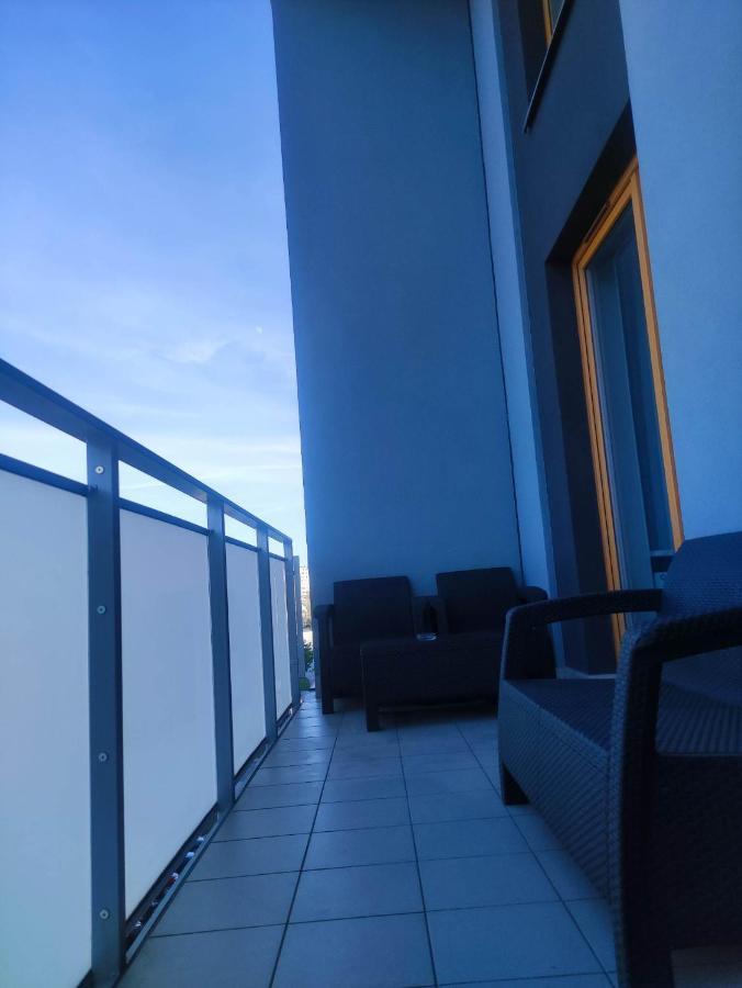 Apartamenty Metro Targowek 27 Warszawa Eksteriør billede